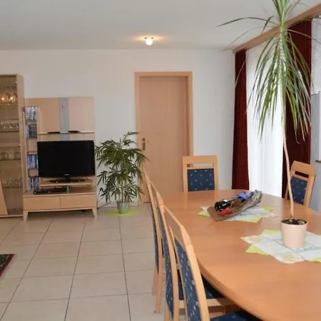 Casa Nostra Apartment *